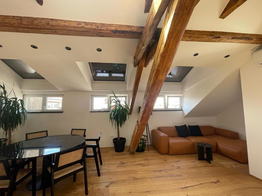 Split Rooftop Loft 外观 照片